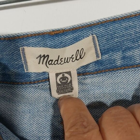 Madewell Button Fly Relaxed Denim Shorts Size 28 Frayed Hem Distressed Pockets - Picture 5 of 12